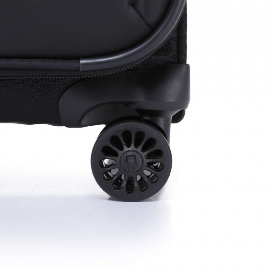 �� ������� - NATIONAL GEOGRAPHIC TRAVELLER BLACK �� 3 �������