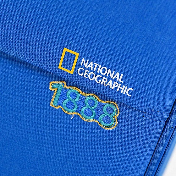 �� ������� - NATIONAL GEOGRAPHIC BADGES BLUE �� 3 �������