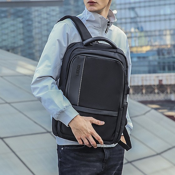 ��� �� Hunter Backpack