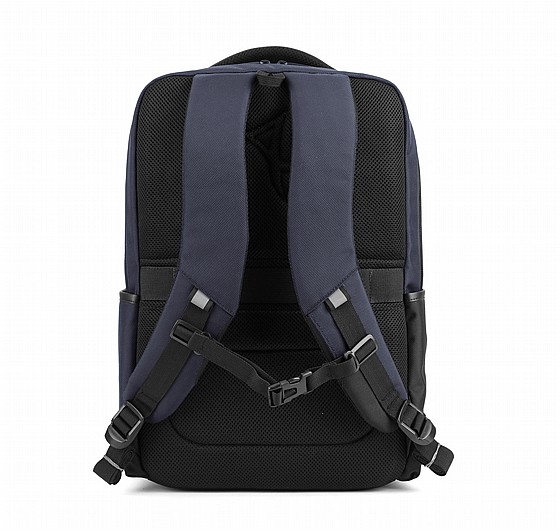 ��� �� Hunter Backpack