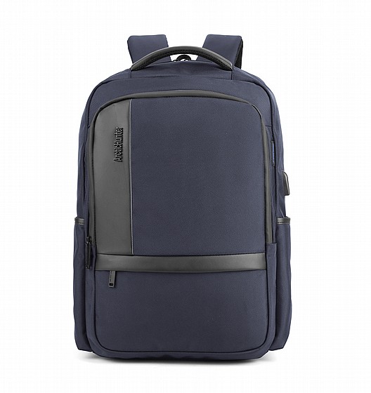 ��� �� Hunter Backpack