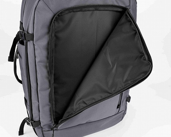 ��� ��  i-Multi Backpack