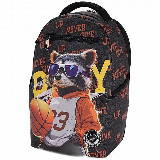 ��� �� Young Basketball Player