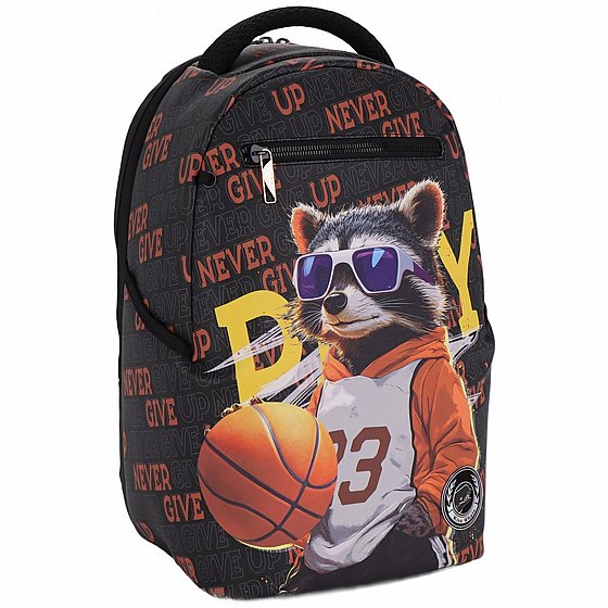 ��� �� Young Basketball Player