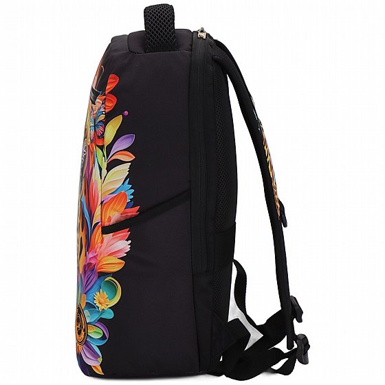 ��� �� Tropical Leopard