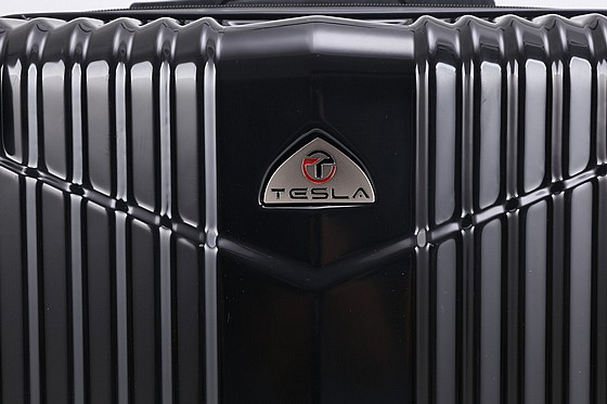 �� 3 ������� TESLA ��� ���� 