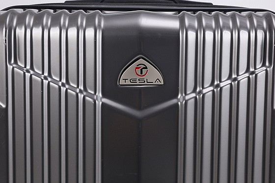 �� 3 ������� TESLA ��� ����  