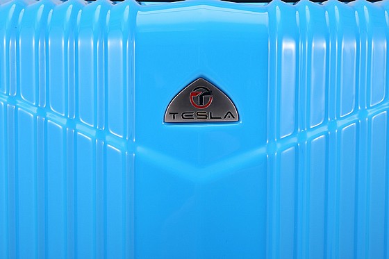  �� 3 ������� TESLA  ������ ��� ��� ��� ����