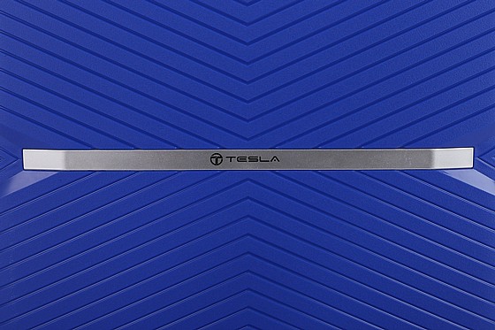 �� 3 ������� TESLA 